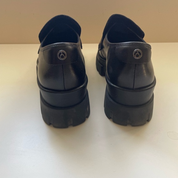 Wishbone Frankie Loafer, Size 11 Women’s, Black Leather - Picture 4 of 7